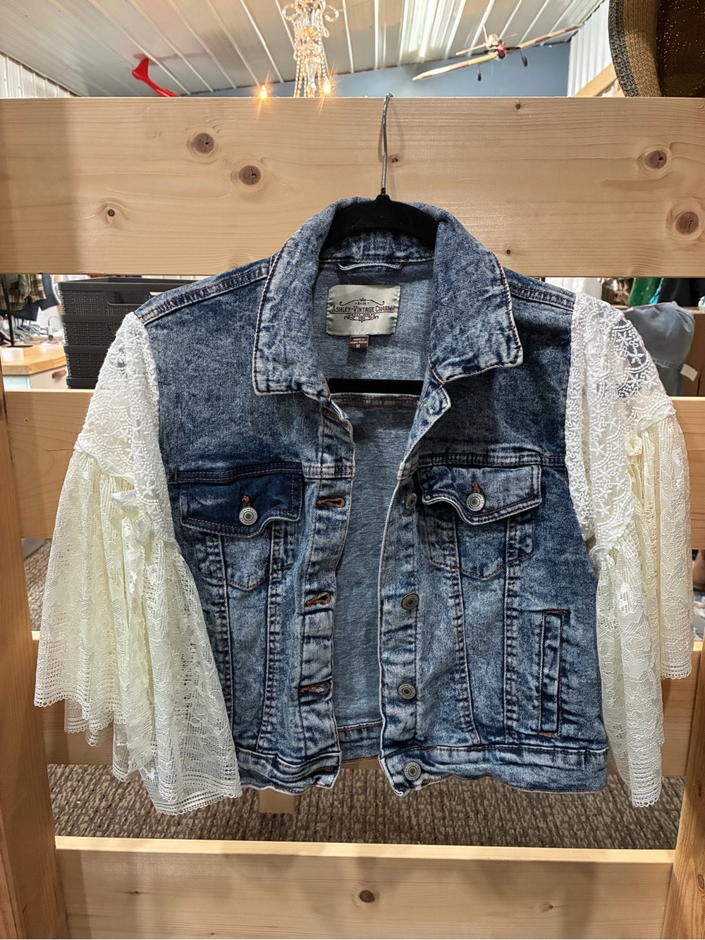 Upcycled ASHLEY Vintage Lace Sleeve Acid-Wash Denim Jacket - Picture 2 of 7